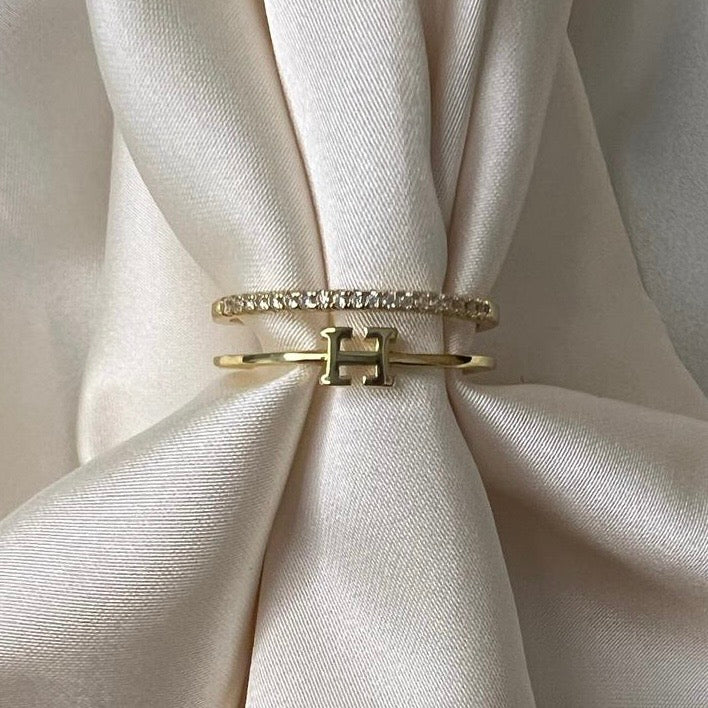 Çift Sıralı H Taşlı Altın Görünümlü Çelik Yüzük