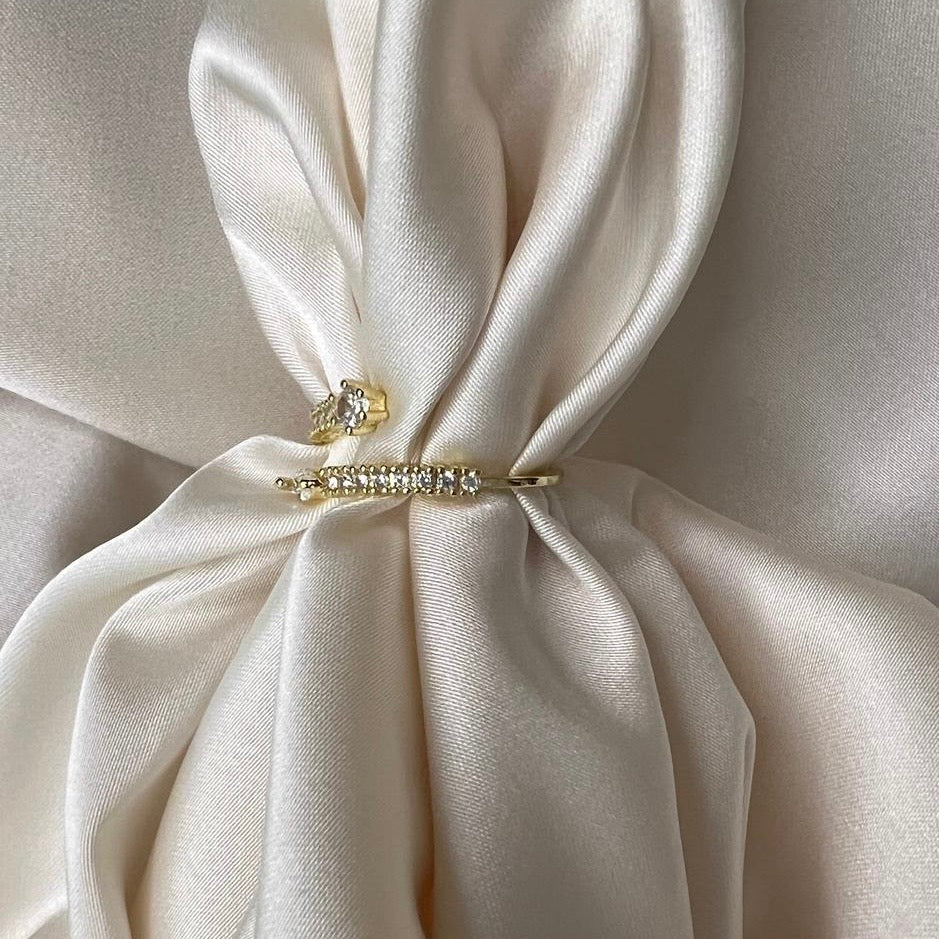 Çift Sıralı Sarmal Taşlı Altın Görünümlü Çelik Yüzük